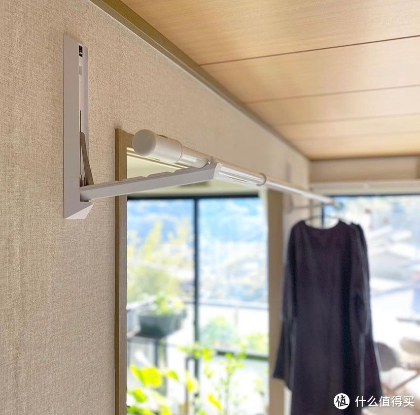 阳台不晾衣服,晾在哪儿?学学日本人,这样装阳台好看又实用!